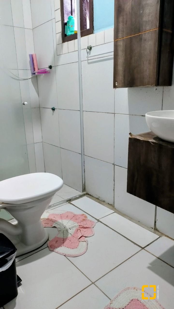 Casa com 53m², 2 quartos, 1 garagem, no bairro Vargem do Bom Jesus em Florianópolis