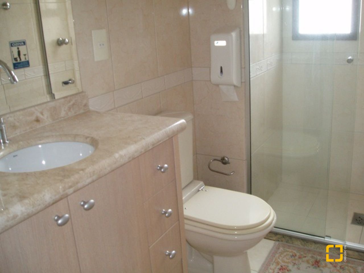 Apartamento com 110m², 4 quartos (sendo 1 suíte), 2 garagens, no bairro Centro em Florianópolis