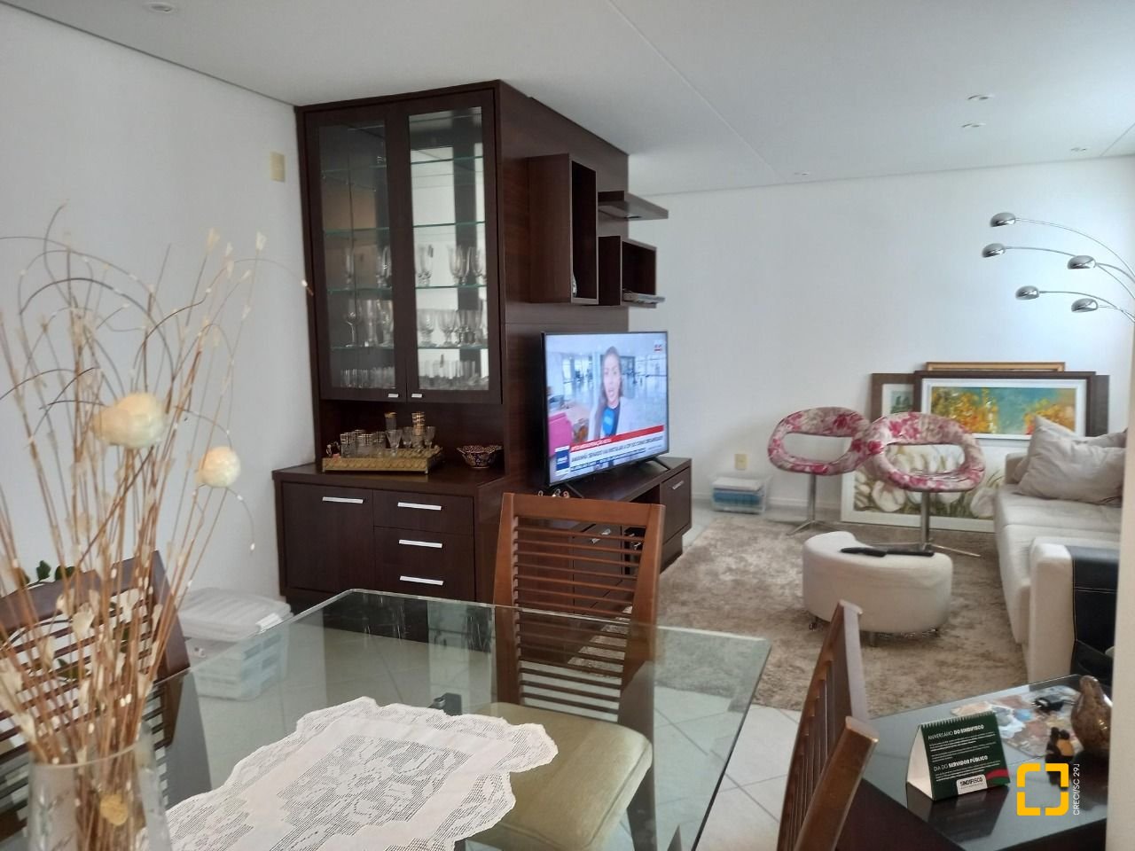 Apartamento com 110m², 4 quartos (sendo 1 suíte), 2 garagens, no bairro Centro em Florianópolis
