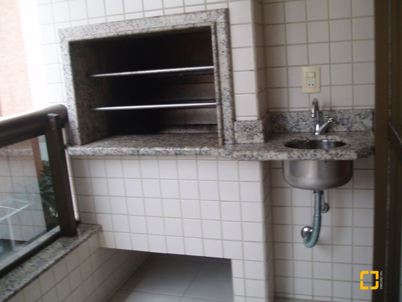 Apartamento com 110m², 4 quartos (sendo 1 suíte), 2 garagens, no bairro Centro em Florianópolis