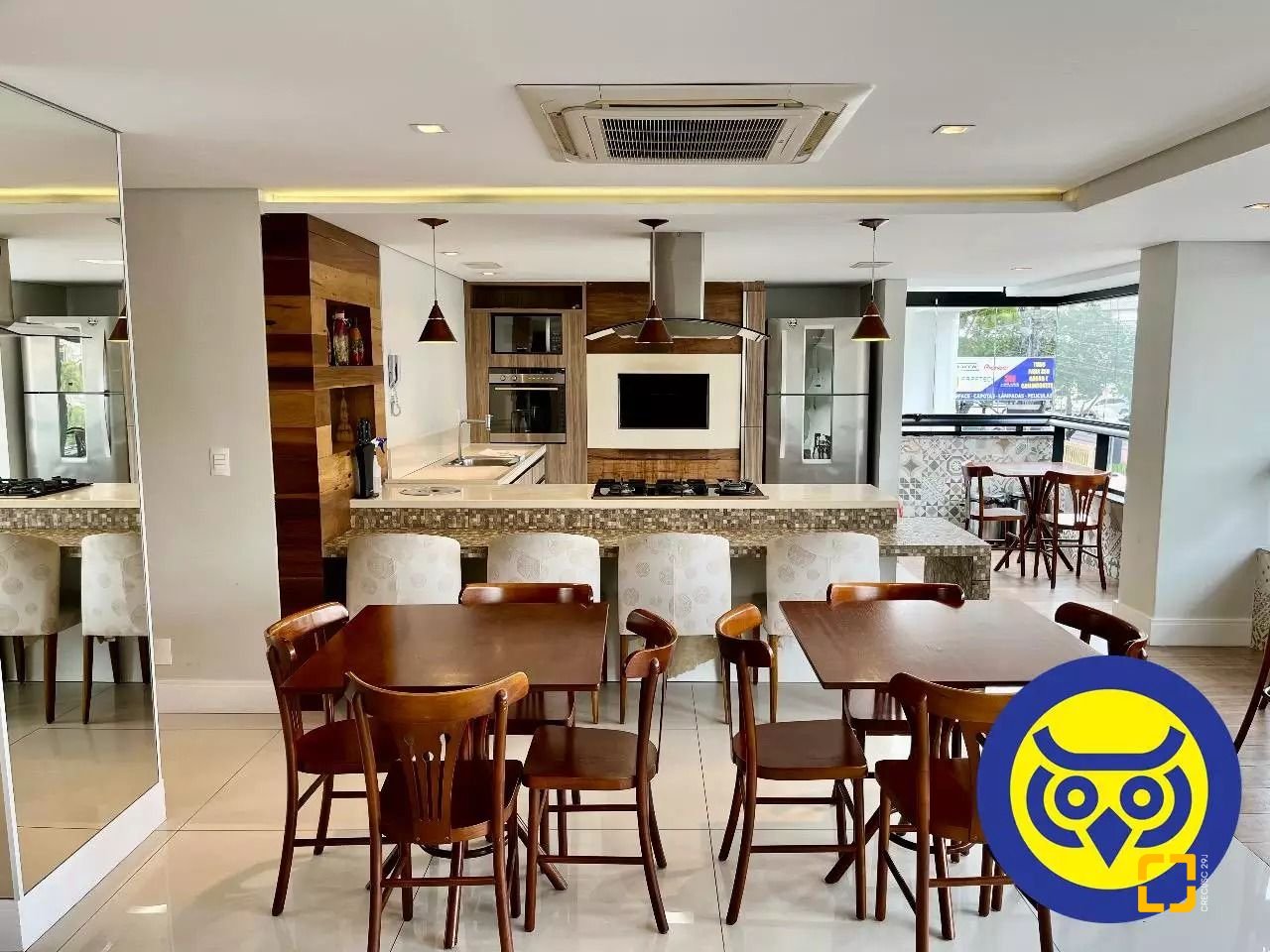 Apartamento com 93m², 4 quartos (sendo 1 suíte), 1 garagem, no bairro Centro em Florianópolis