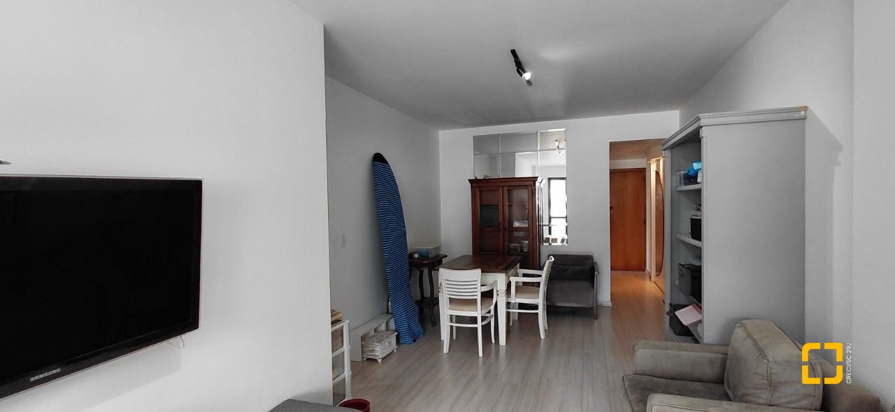 Apartamento com 93m², 4 quartos (sendo 1 suíte), 1 garagem, no bairro Centro em Florianópolis