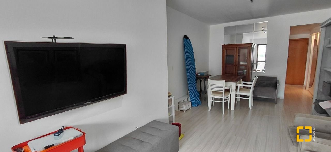 Apartamento com 93m², 4 quartos (sendo 1 suíte), 1 garagem, no bairro Centro em Florianópolis