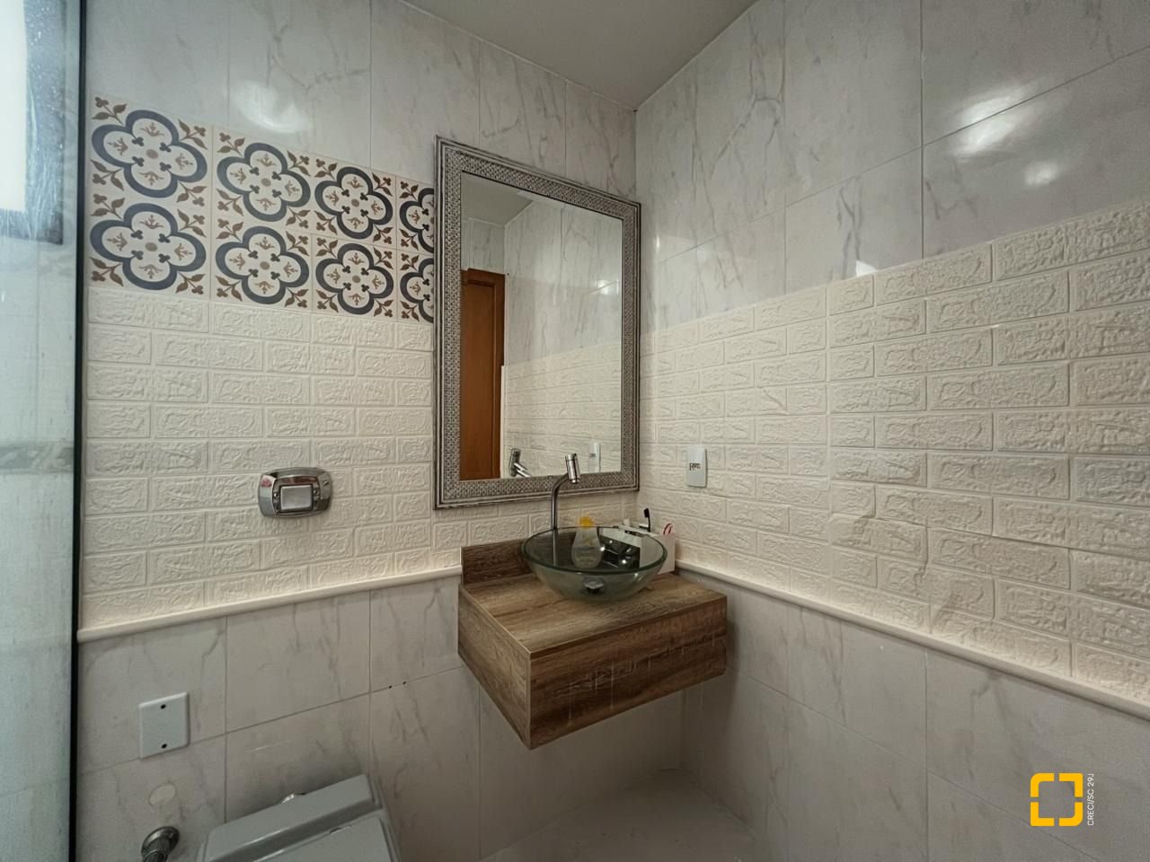 Apartamento com 93m², 4 quartos (sendo 1 suíte), 1 garagem, no bairro Centro em Florianópolis