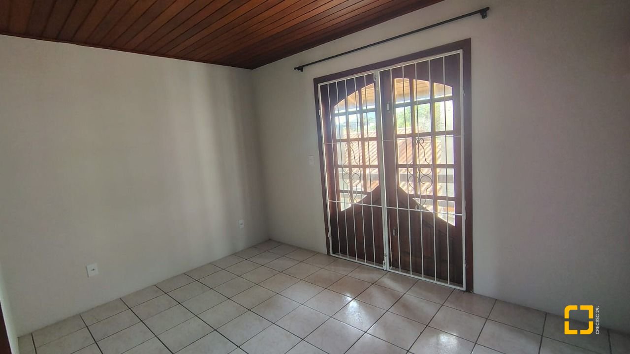 Casa com 85m², 3 quartos (sendo 1 suíte), 1 garagem, no bairro Ingleses em Florianópolis