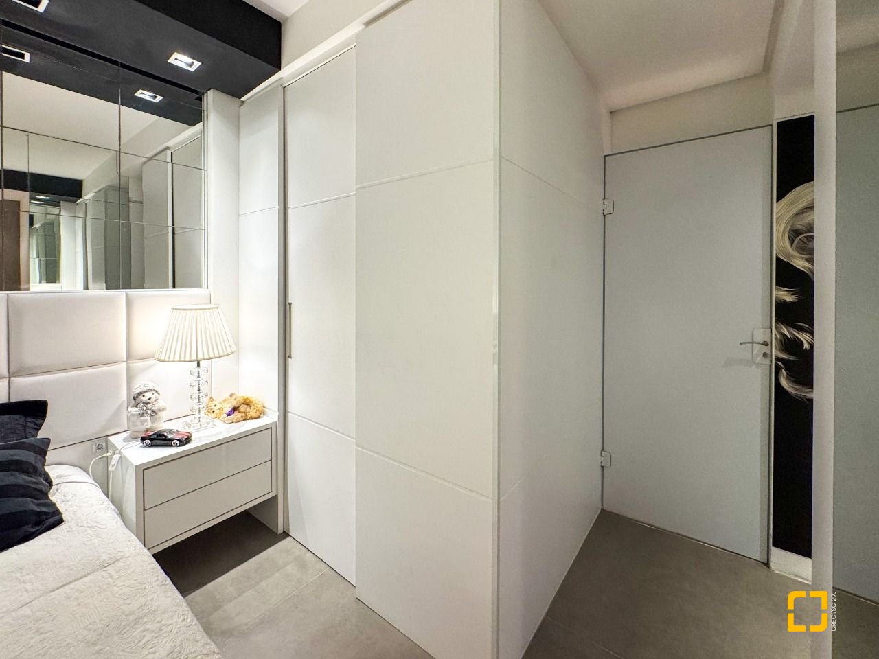 Apartamento com 68m², 3 quartos (sendo 1 suíte), 2 garagens, no bairro Itacorubi em Florianópolis