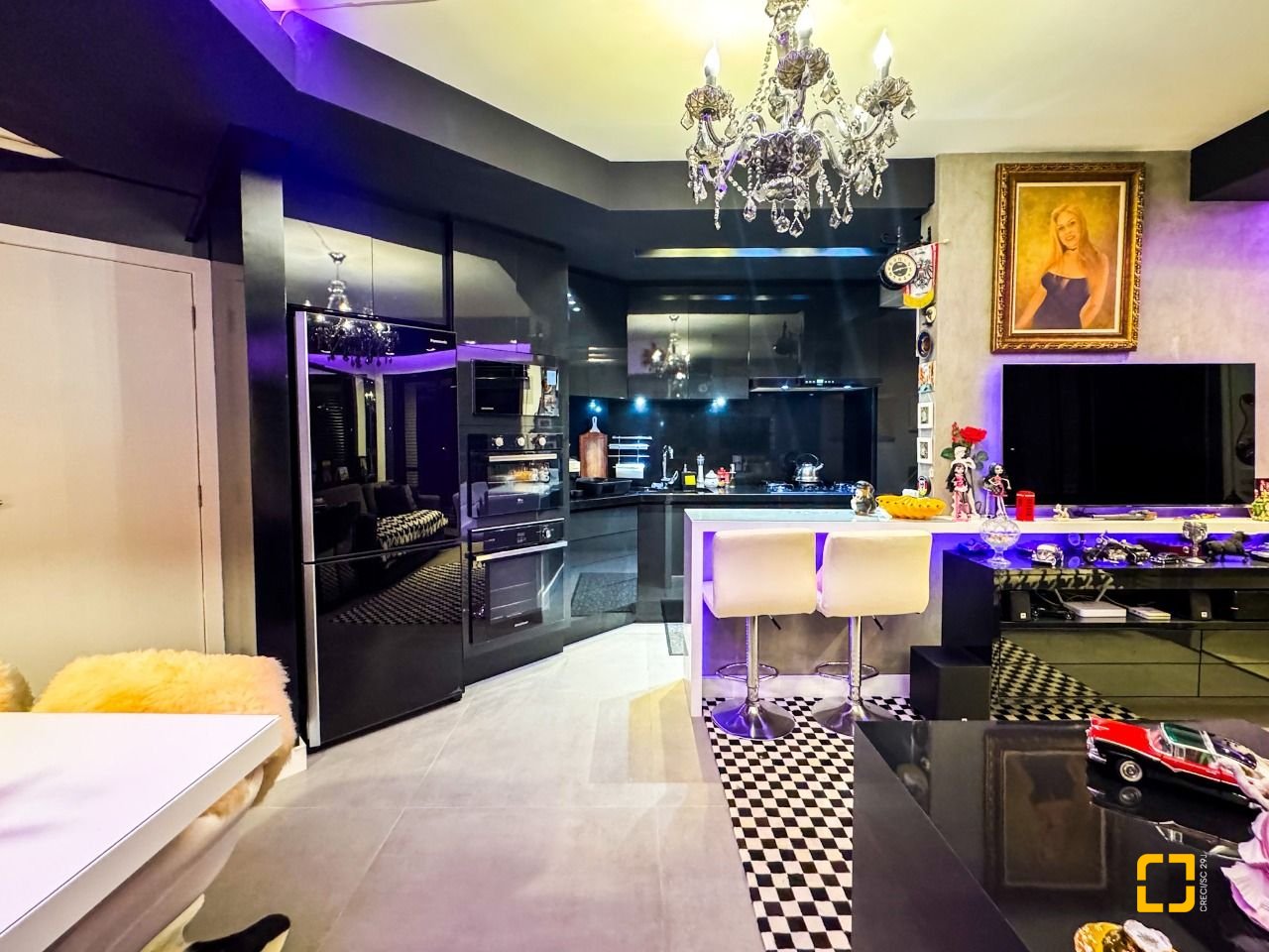 Apartamento com 68m², 3 quartos (sendo 1 suíte), 2 garagens, no bairro Itacorubi em Florianópolis