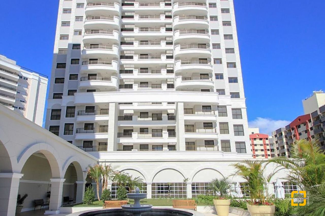 Apartamento com 68m², 3 quartos (sendo 1 suíte), 2 garagens, no bairro Itacorubi em Florianópolis