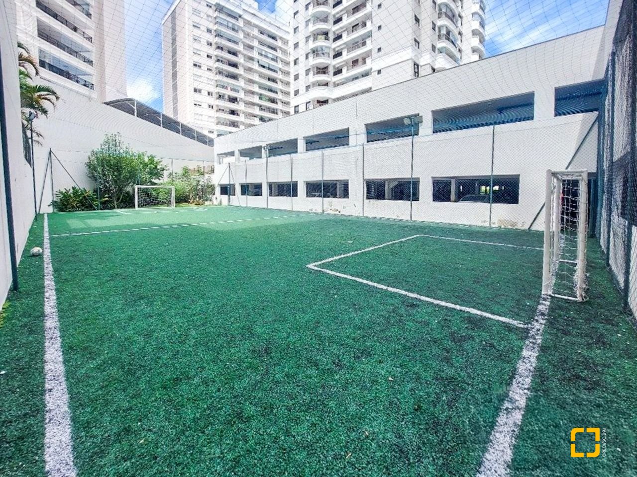 Apartamento com 68m², 3 quartos (sendo 1 suíte), 2 garagens, no bairro Itacorubi em Florianópolis