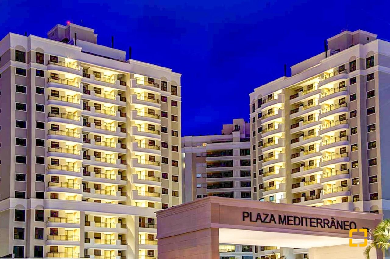 Apartamento com 68m², 3 quartos (sendo 1 suíte), 2 garagens, no bairro Itacorubi em Florianópolis