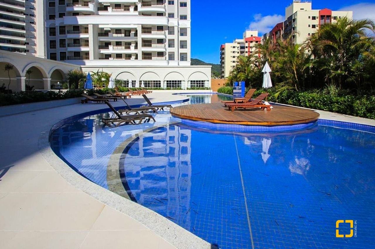 Apartamento com 68m², 3 quartos (sendo 1 suíte), 2 garagens, no bairro Itacorubi em Florianópolis