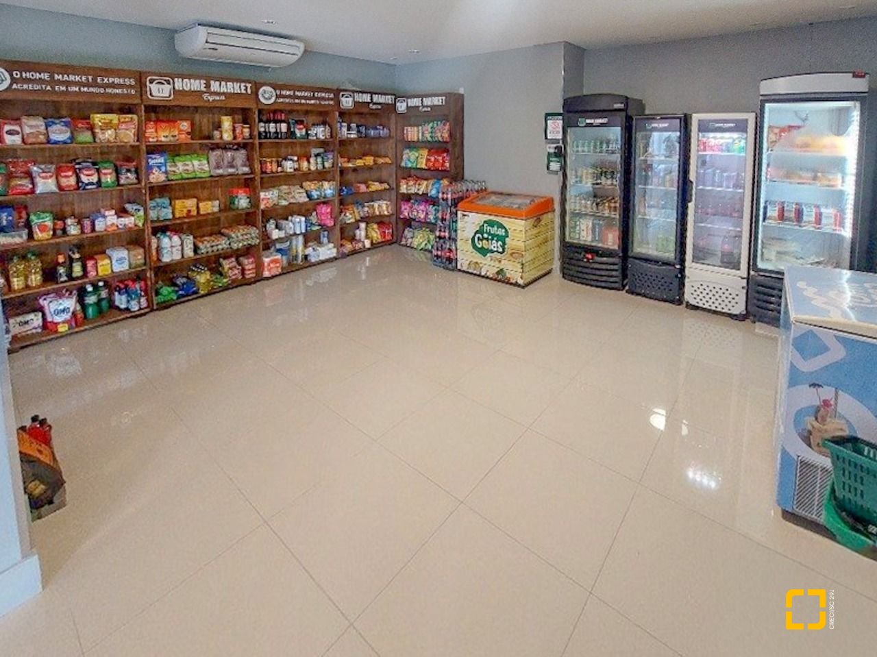 Apartamento com 68m², 3 quartos (sendo 1 suíte), 2 garagens, no bairro Itacorubi em Florianópolis