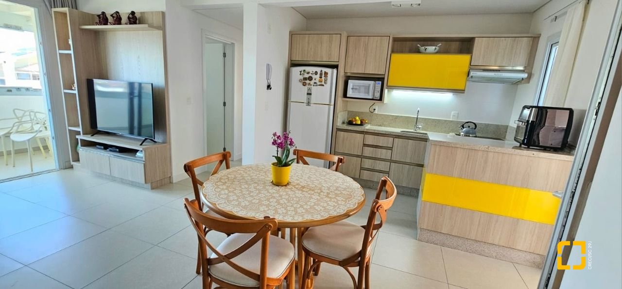 Cobertura com 122m², 2 quartos (sendo 1 suíte), 2 garagens, no bairro Ingleses em Florianópolis