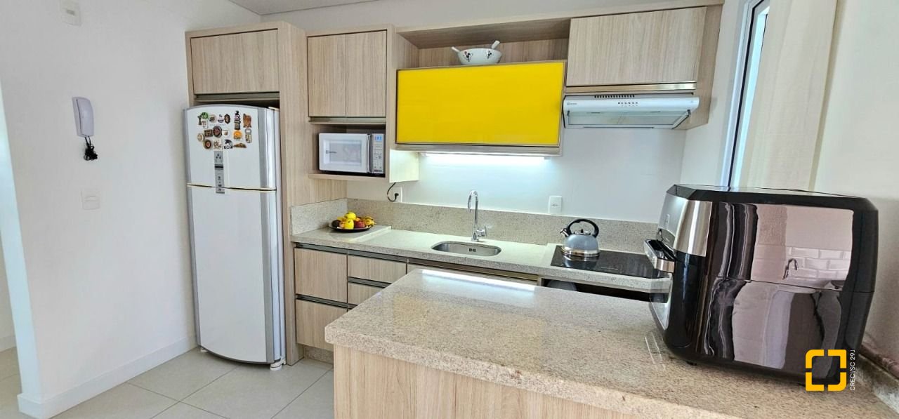 Cobertura com 122m², 2 quartos (sendo 1 suíte), 2 garagens, no bairro Ingleses em Florianópolis
