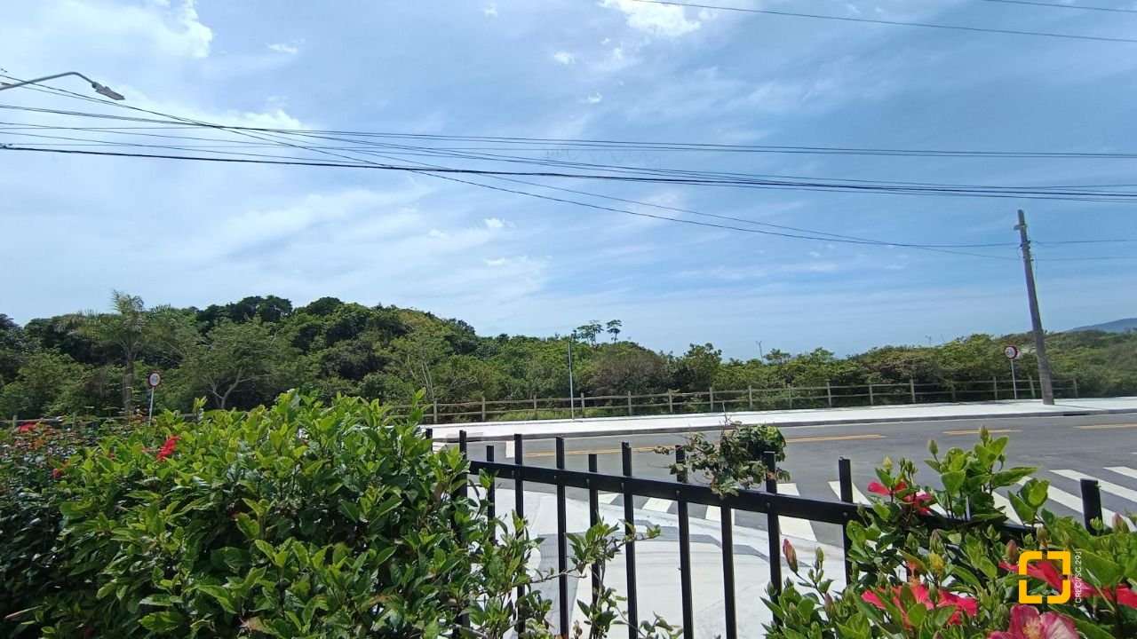 Apartamento com 70m², 2 quartos (sendo 1 suíte), 1 garagem, no bairro Ingleses em Floranópolis