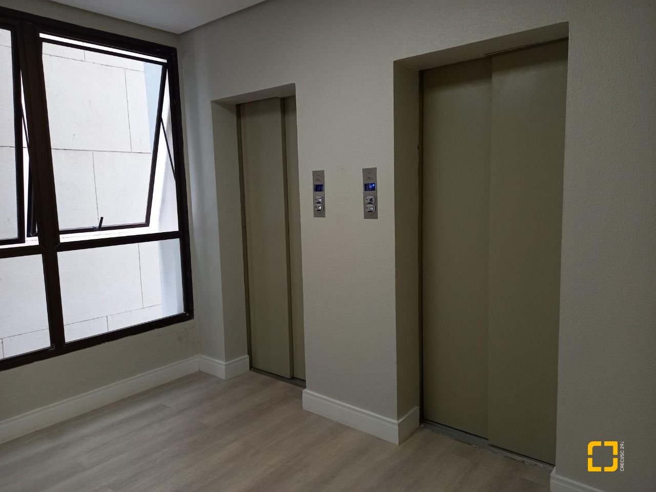 Sala com 22m², no bairro Centro em Florianópolis
