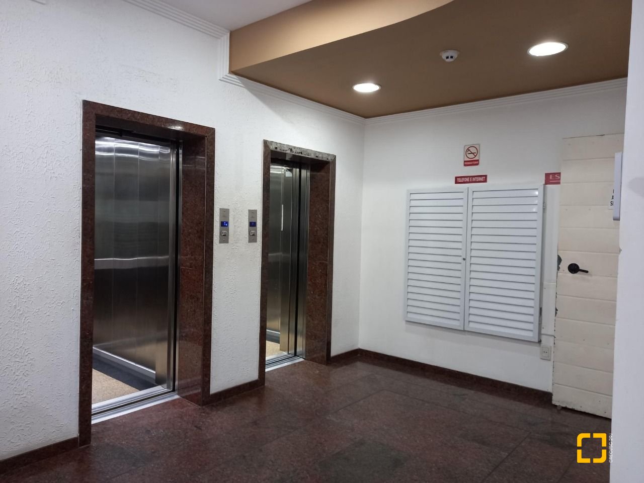 Sala com 22m², no bairro Centro em Florianópolis