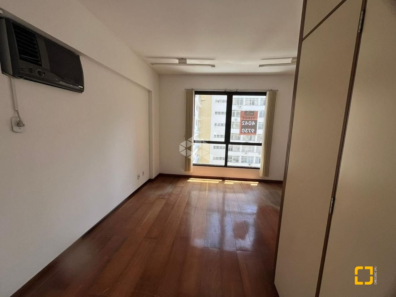 Sala com 22m², no bairro Centro em Florianópolis