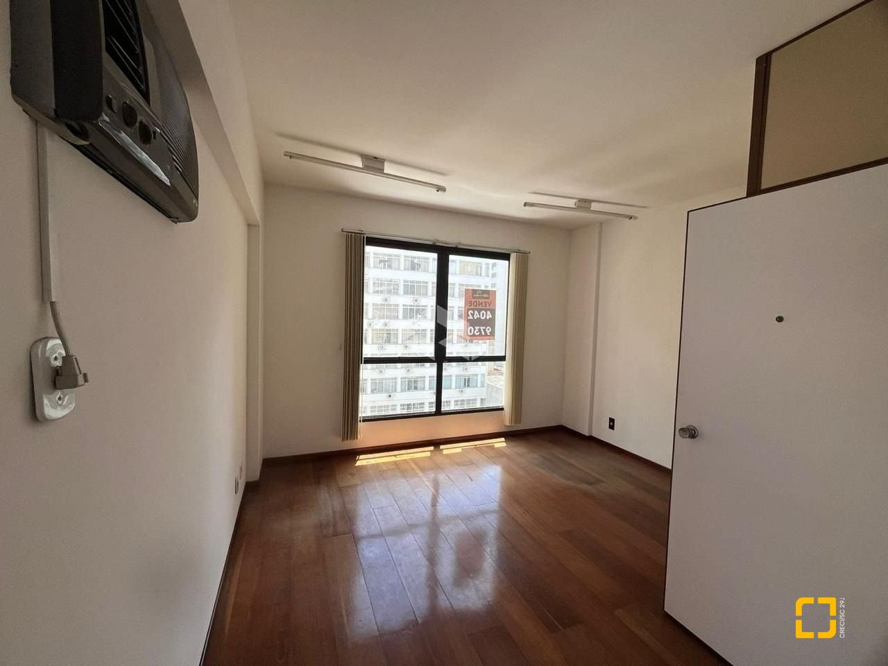 Sala com 22m², no bairro Centro em Florianópolis