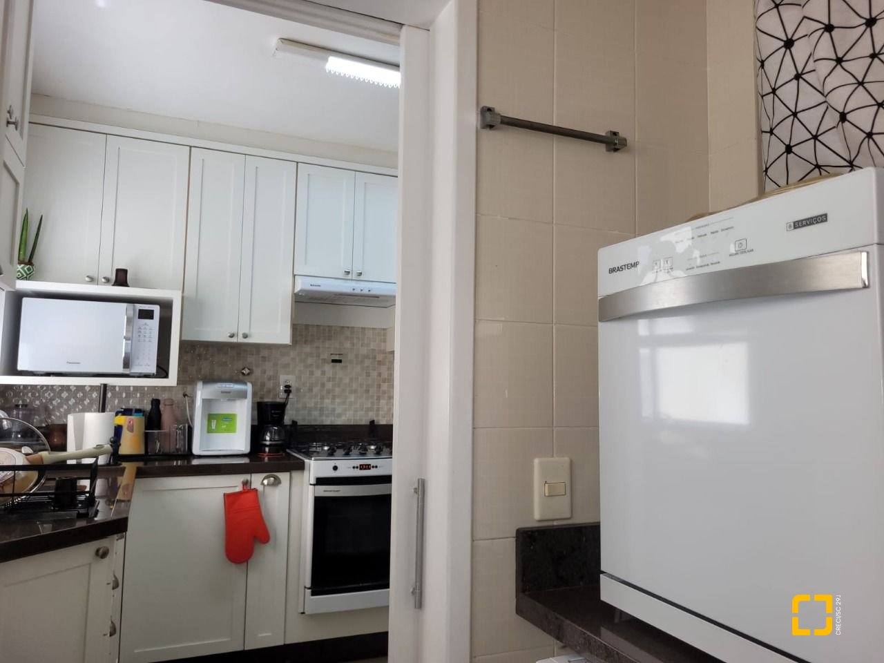 Apartamento com 141m², 4 quartos (sendo 1 suíte), 1 garagem, no bairro Centro em Florianópolis
