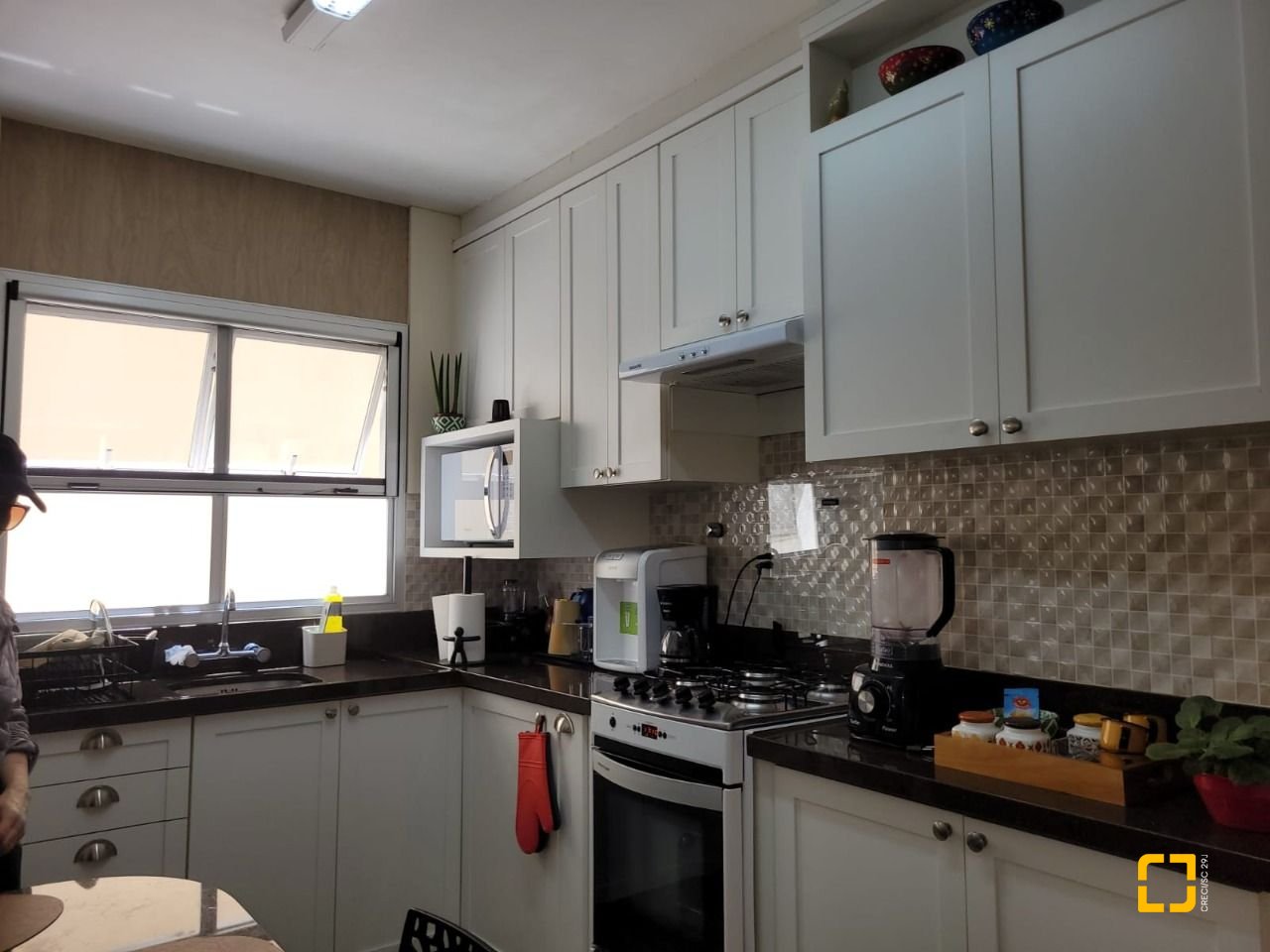Apartamento com 141m², 4 quartos (sendo 1 suíte), 1 garagem, no bairro Centro em Florianópolis