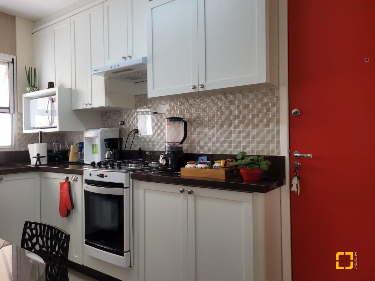 Apartamento com 141m², 4 quartos (sendo 1 suíte), 1 garagem, no bairro Centro em Florianópolis