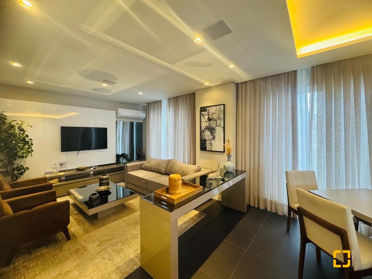 Apartamento com 67m², 3 quartos (sendo 1 suíte), 1 garagem, no bairro Centro em Florianópolis
