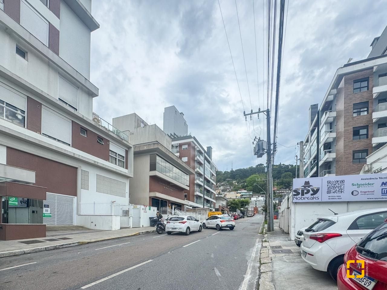 Apartamento com 67m², 3 quartos (sendo 1 suíte), 1 garagem, no bairro Centro em Florianópolis