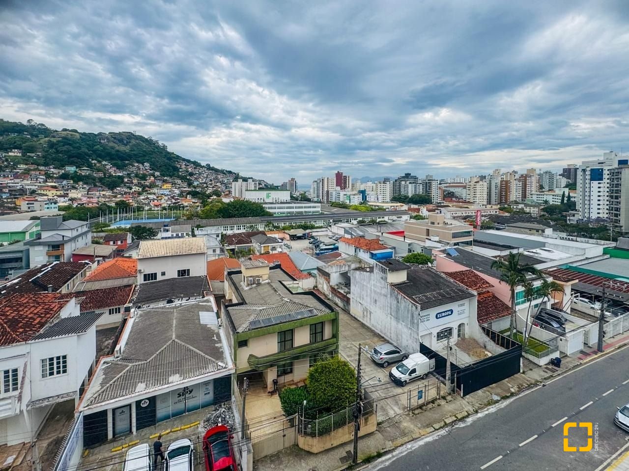 Apartamento com 67m², 3 quartos (sendo 1 suíte), 1 garagem, no bairro Centro em Florianópolis