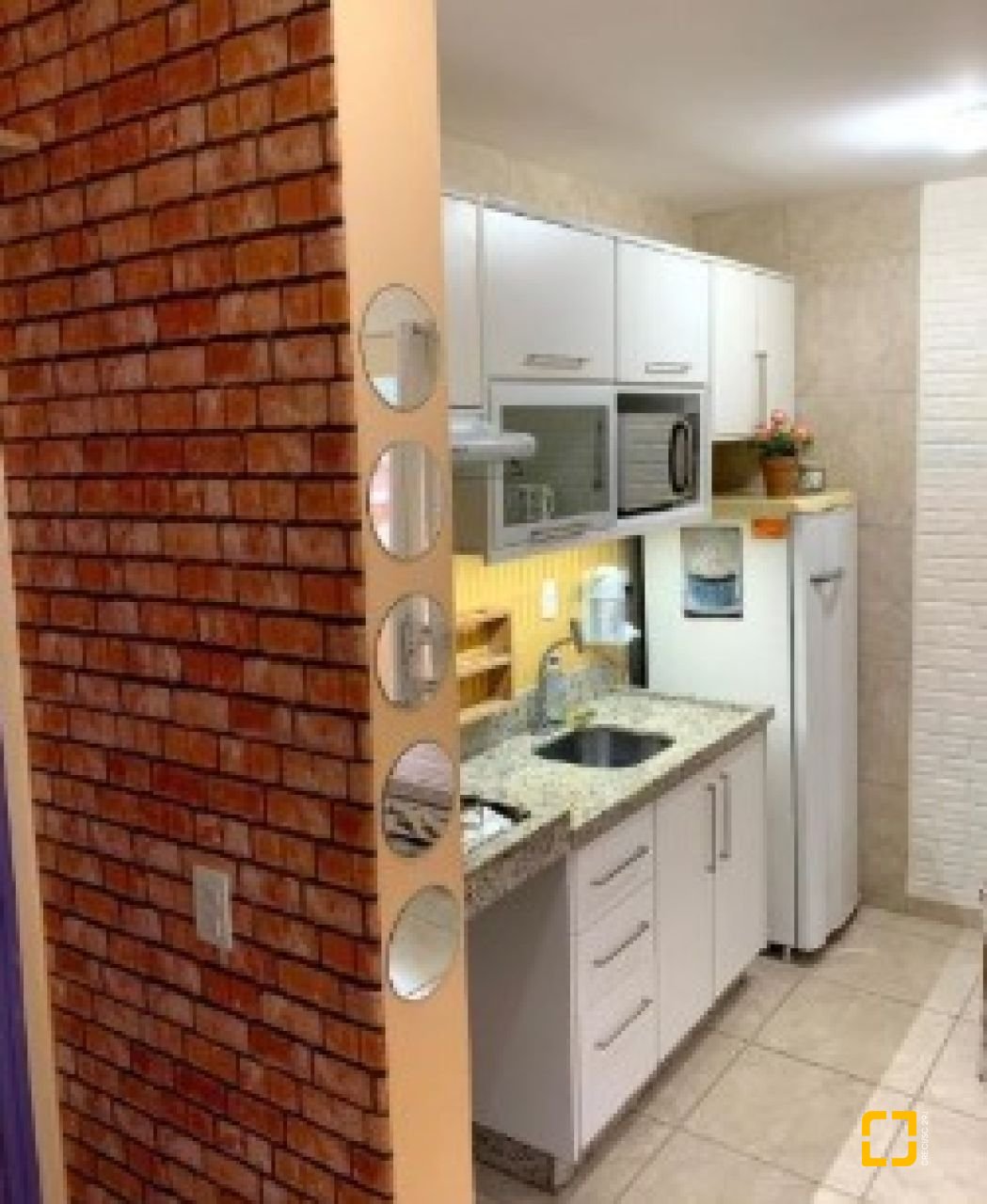 Apartamento com 32m², 1 quarto, 1 garagem, no bairro Canasvieiras em Florianópolis