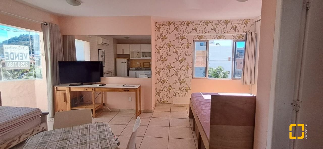 Apartamento com 32m², 1 quarto, 1 garagem, no bairro Canasvieiras em Florianópolis