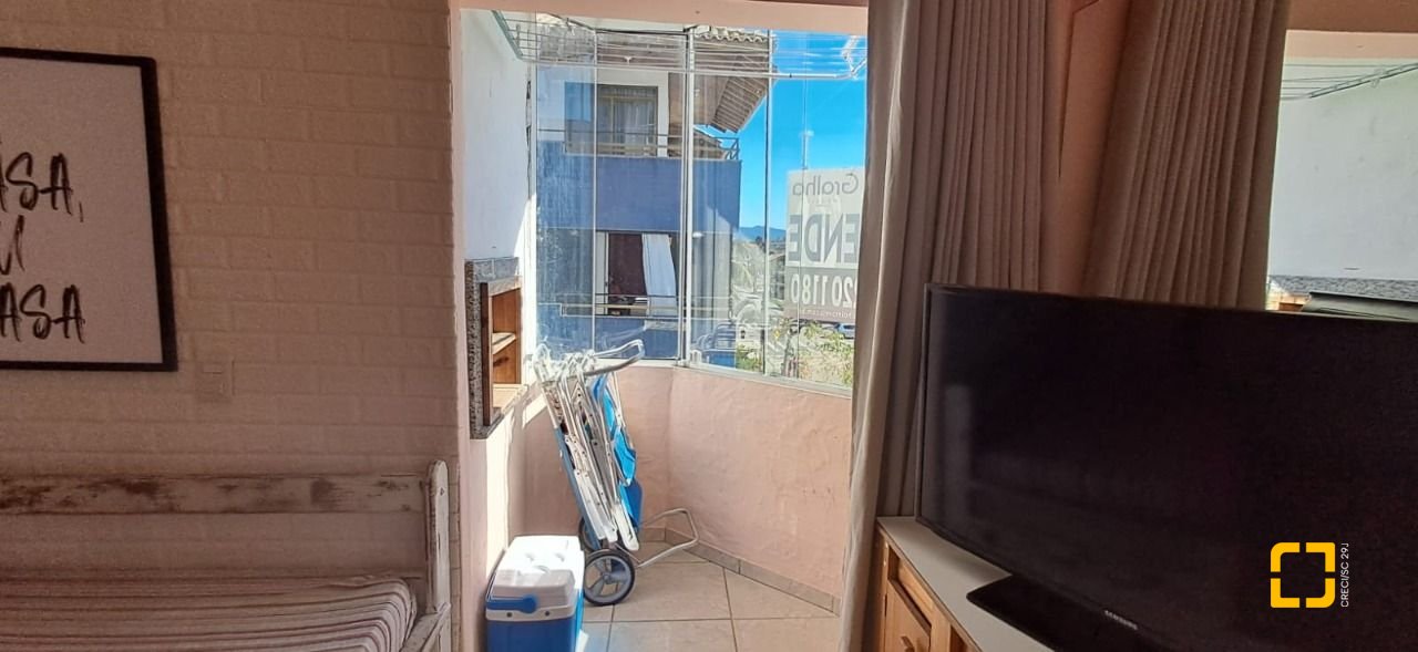 Apartamento com 32m², 1 quarto, 1 garagem, no bairro Canasvieiras em Florianópolis