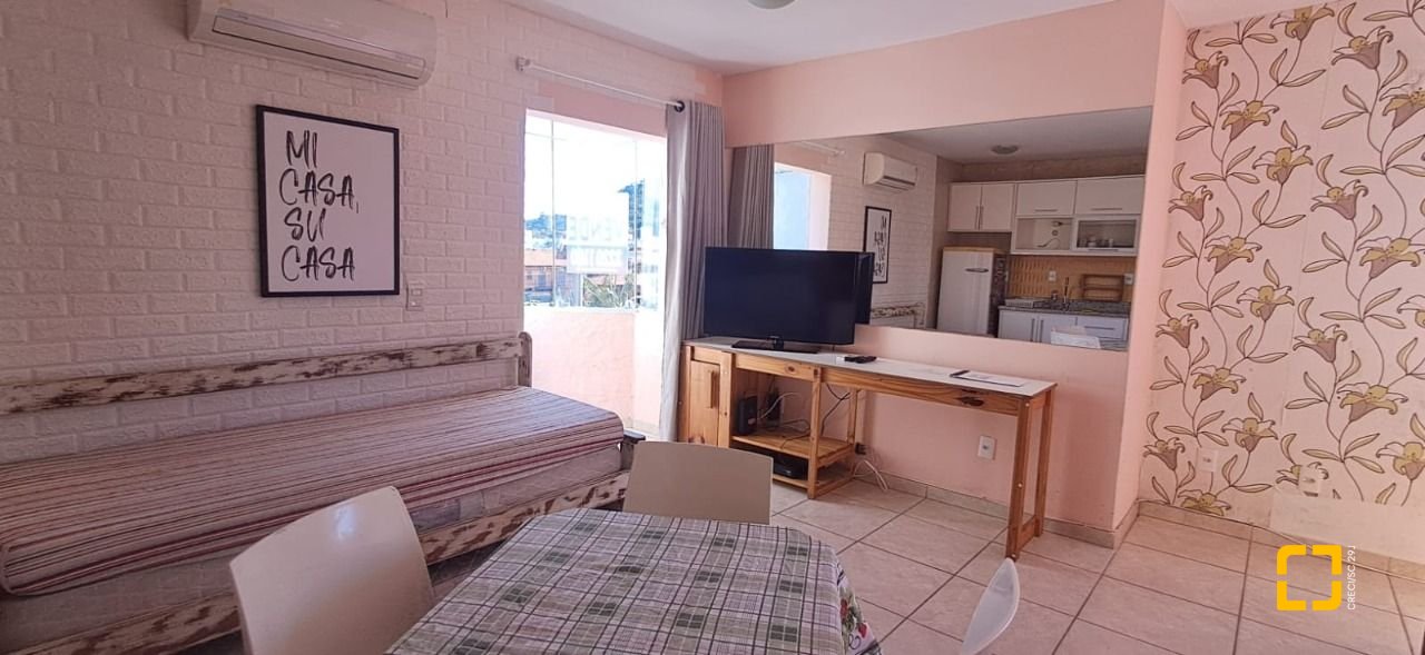 Apartamento com 32m², 1 quarto, 1 garagem, no bairro Canasvieiras em Florianópolis