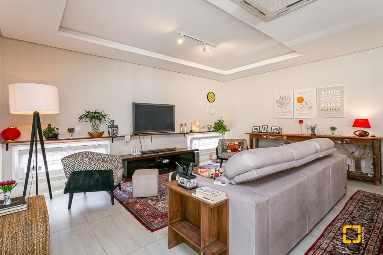 Casa de Condomínio com 542m², 4 quartos (sendo 3 suítes), 2 garagens, no bairro Lagoa da Conceição em Florianópolis