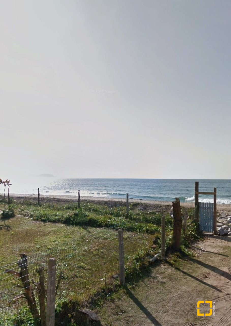 Terreno com 226m², no bairro Armação do Pântano do Sul em Florianópolis