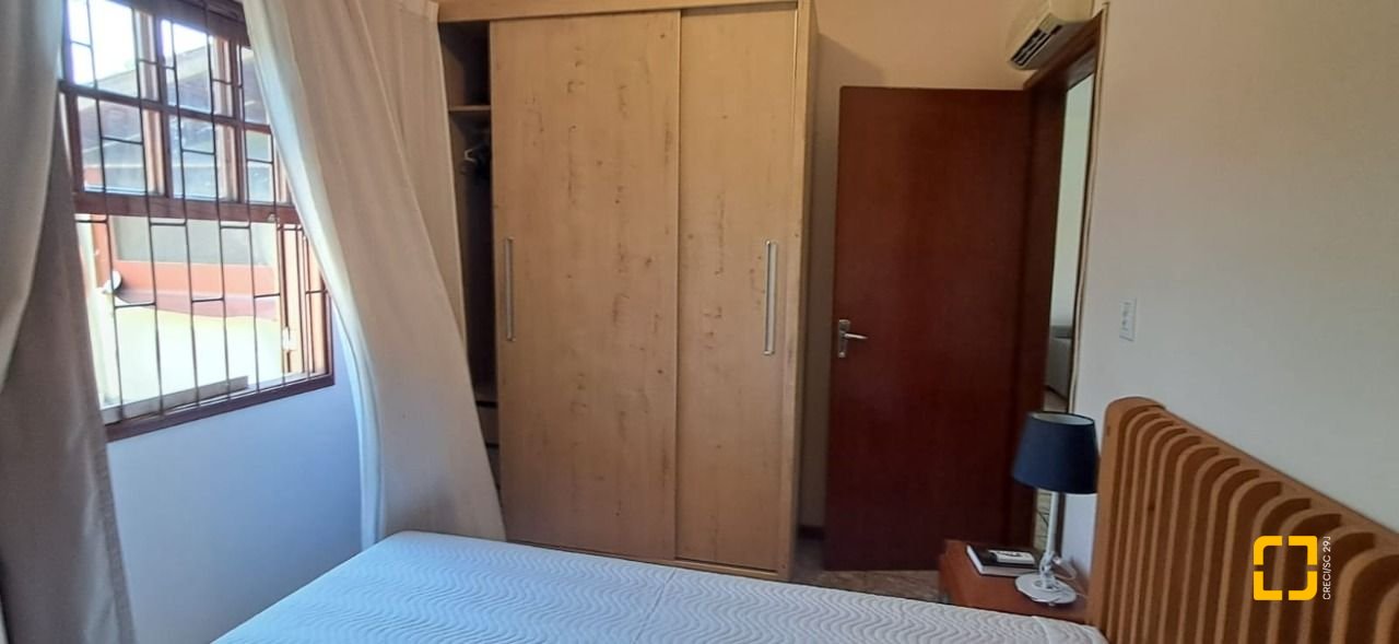 Casa com 123m², 3 quartos, 3 garagens, no bairro Ingleses do Rio Vermelho em Florianópolis