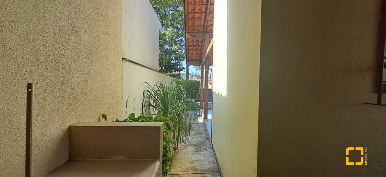 Casa com 123m², 3 quartos, 3 garagens, no bairro Ingleses do Rio Vermelho em Florianópolis