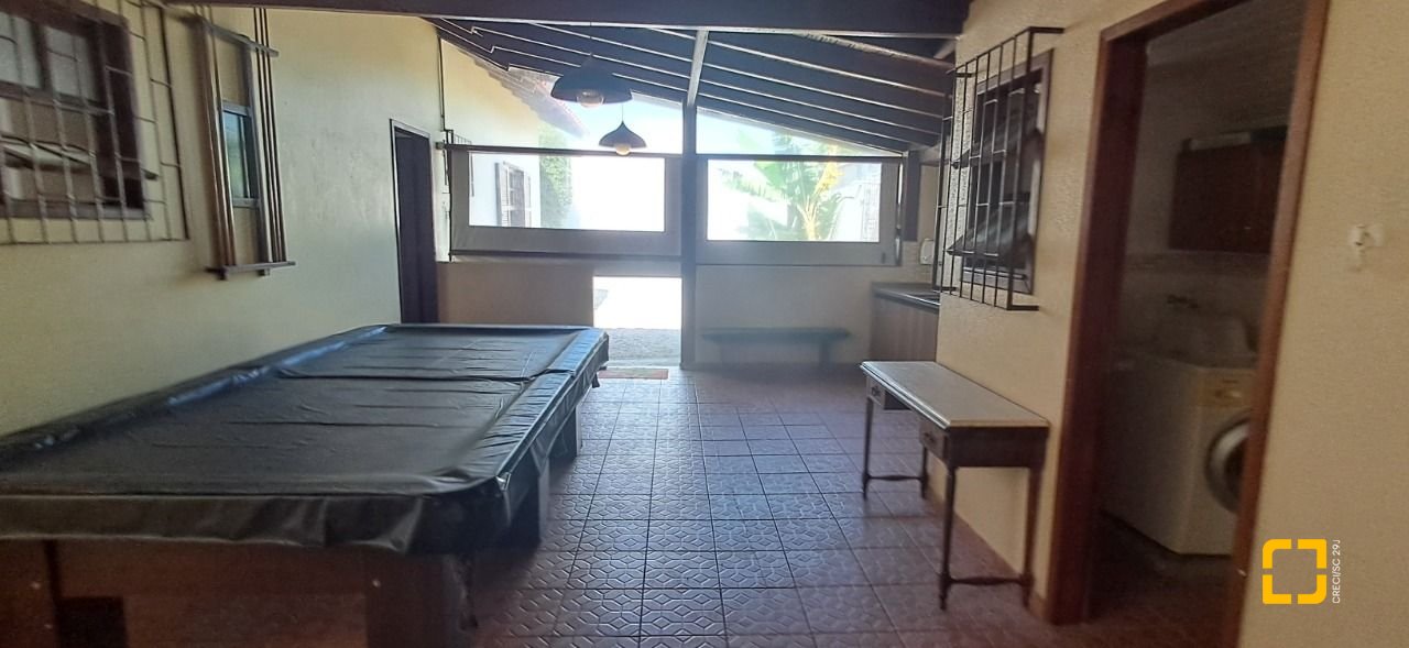 Casa com 123m², 3 quartos, 3 garagens, no bairro Ingleses do Rio Vermelho em Florianópolis