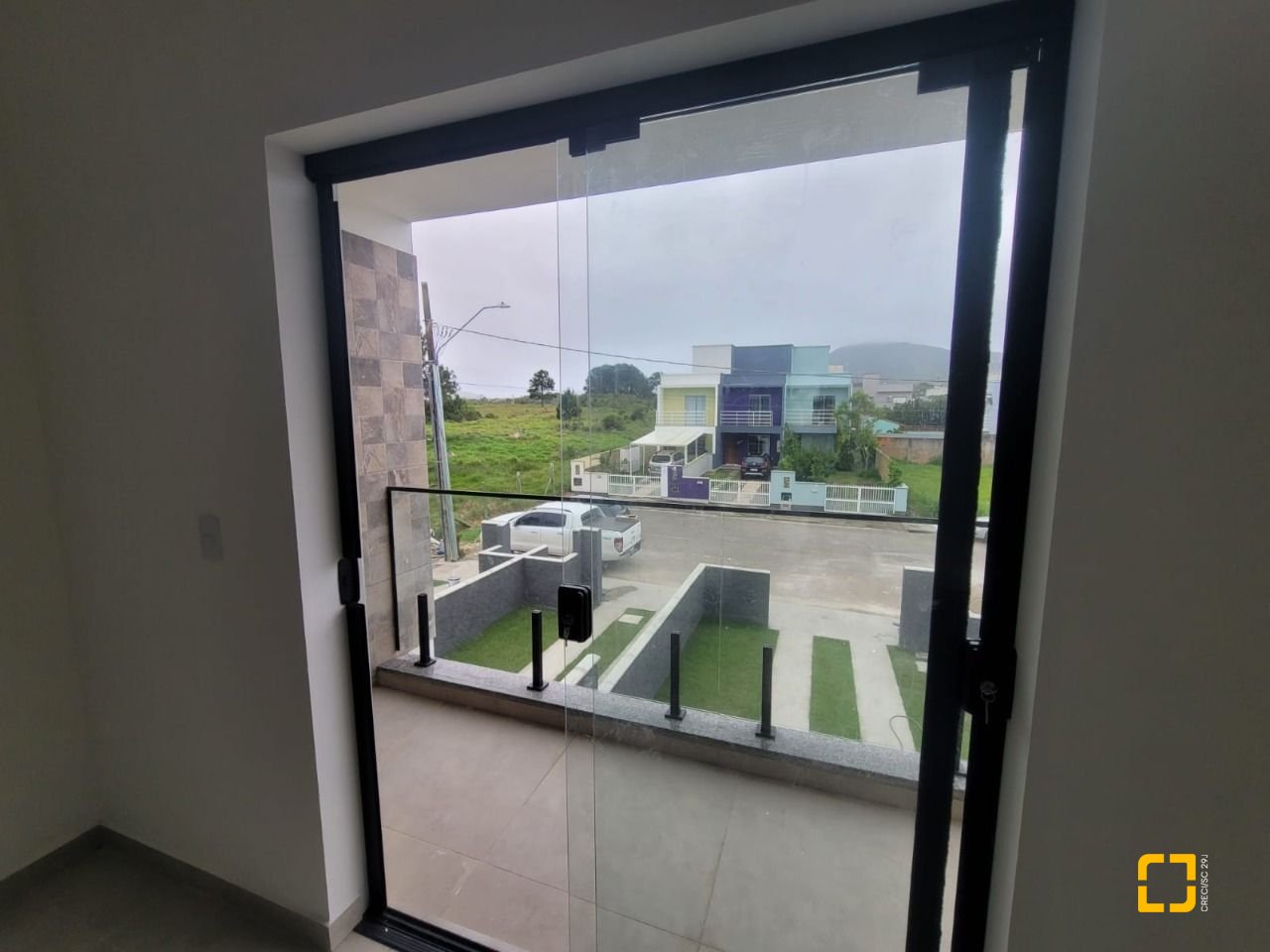 Casa com 92m², 3 quartos (sendo 1 suíte), 2 garagens, no bairro Rio Vermelho em Florianópolis
