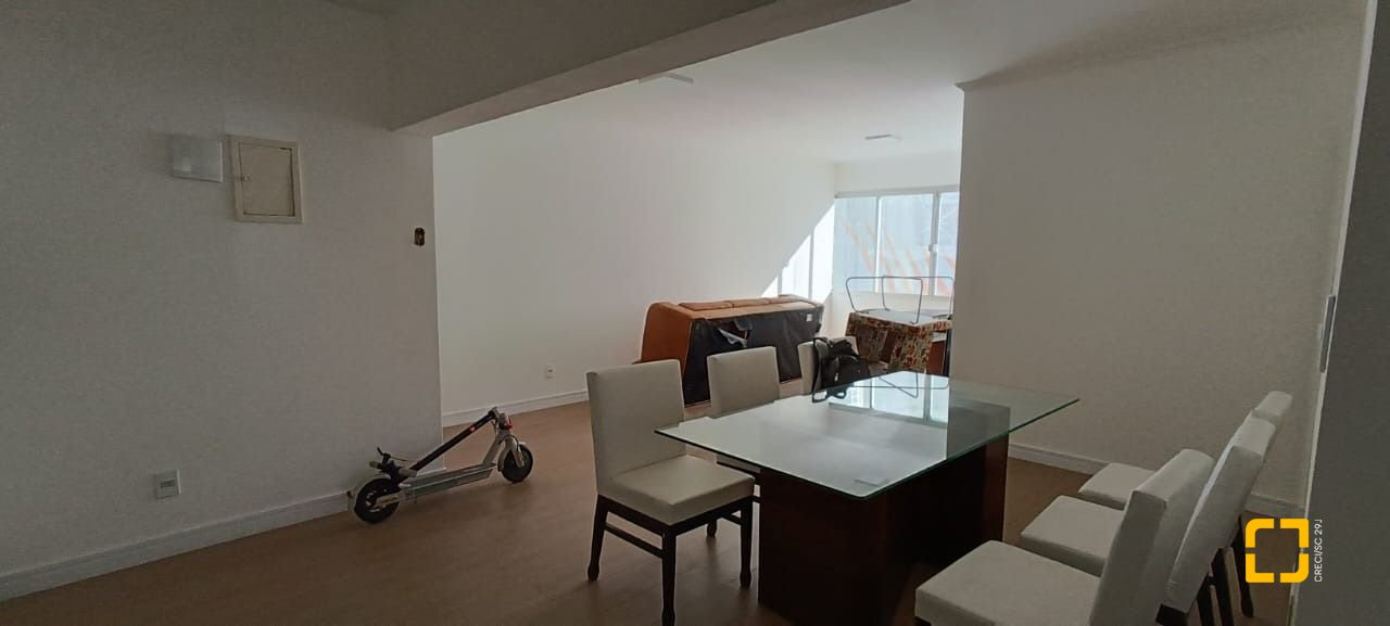 Apartamento com 99m², 3 quartos, no bairro Centro em Florianópolis