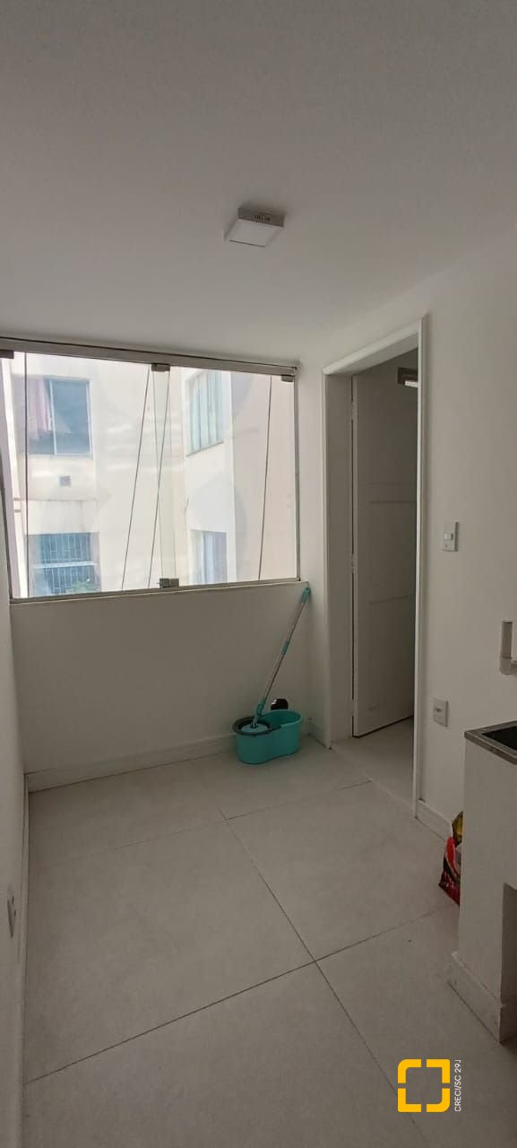 Apartamento com 99m², 3 quartos, no bairro Centro em Florianópolis