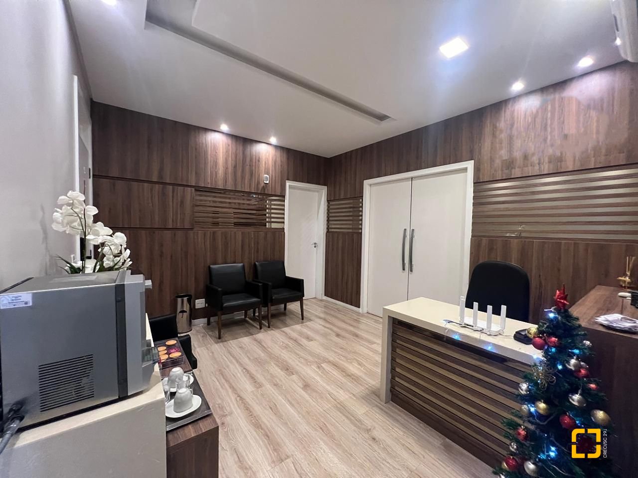 Sala com 57m², no bairro Centro em Florianópolis