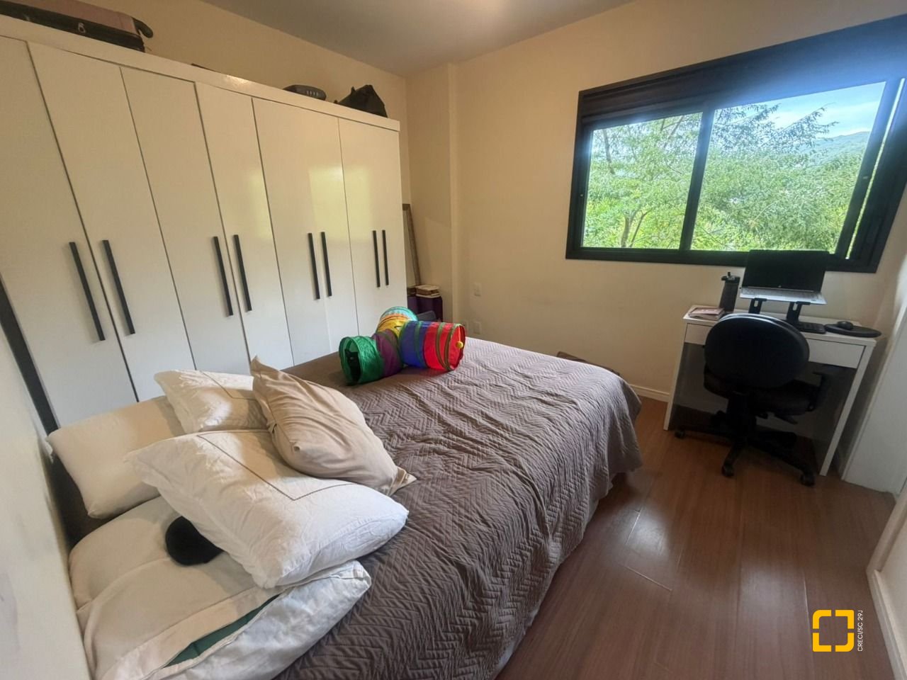 Apartamento com 66m², 3 quartos (sendo 1 suíte), 1 garagem, no bairro Itacorubi em Florianópolis