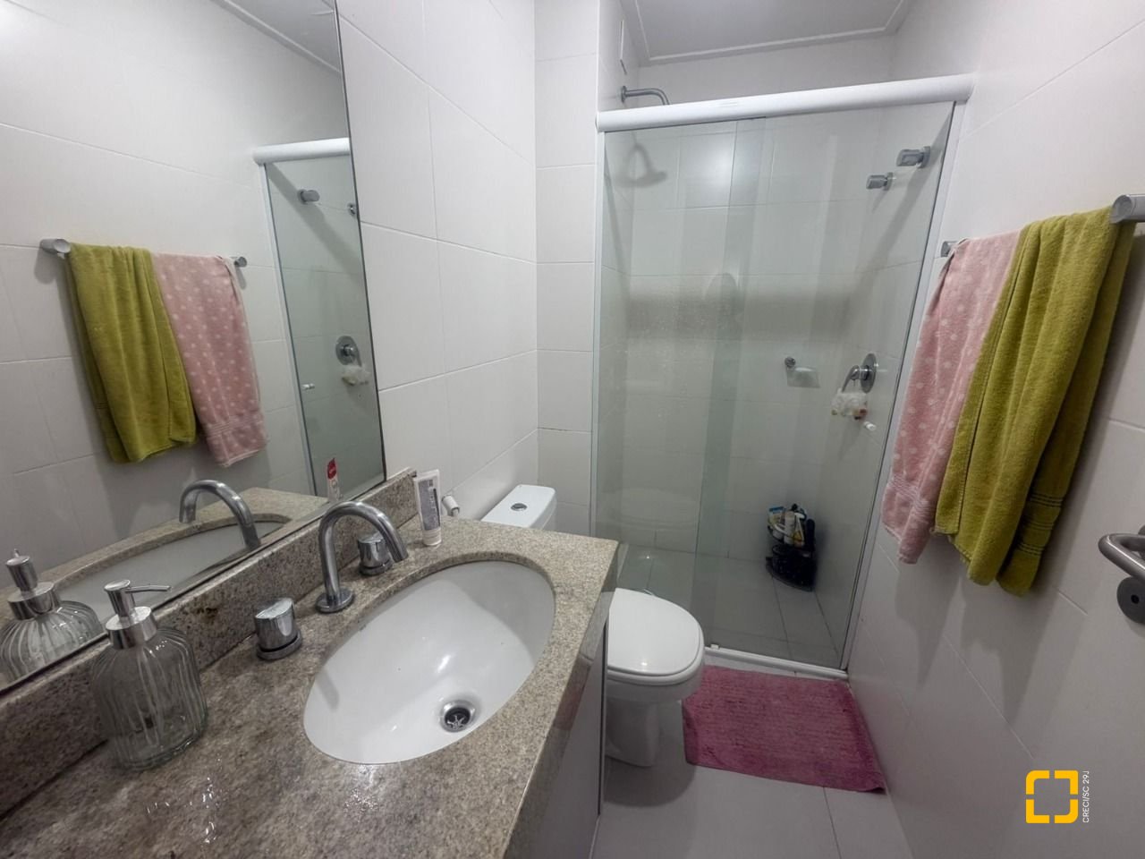 Apartamento com 66m², 3 quartos (sendo 1 suíte), 1 garagem, no bairro Itacorubi em Florianópolis