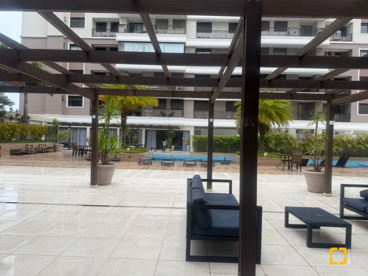Apartamento com 66m², 3 quartos (sendo 1 suíte), 1 garagem, no bairro Itacorubi em Florianópolis
