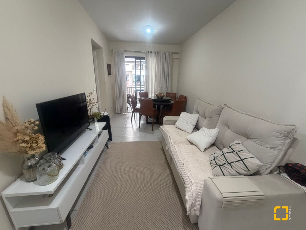 Apartamento com 66m², 3 quartos (sendo 1 suíte), 1 garagem, no bairro Itacorubi em Florianópolis