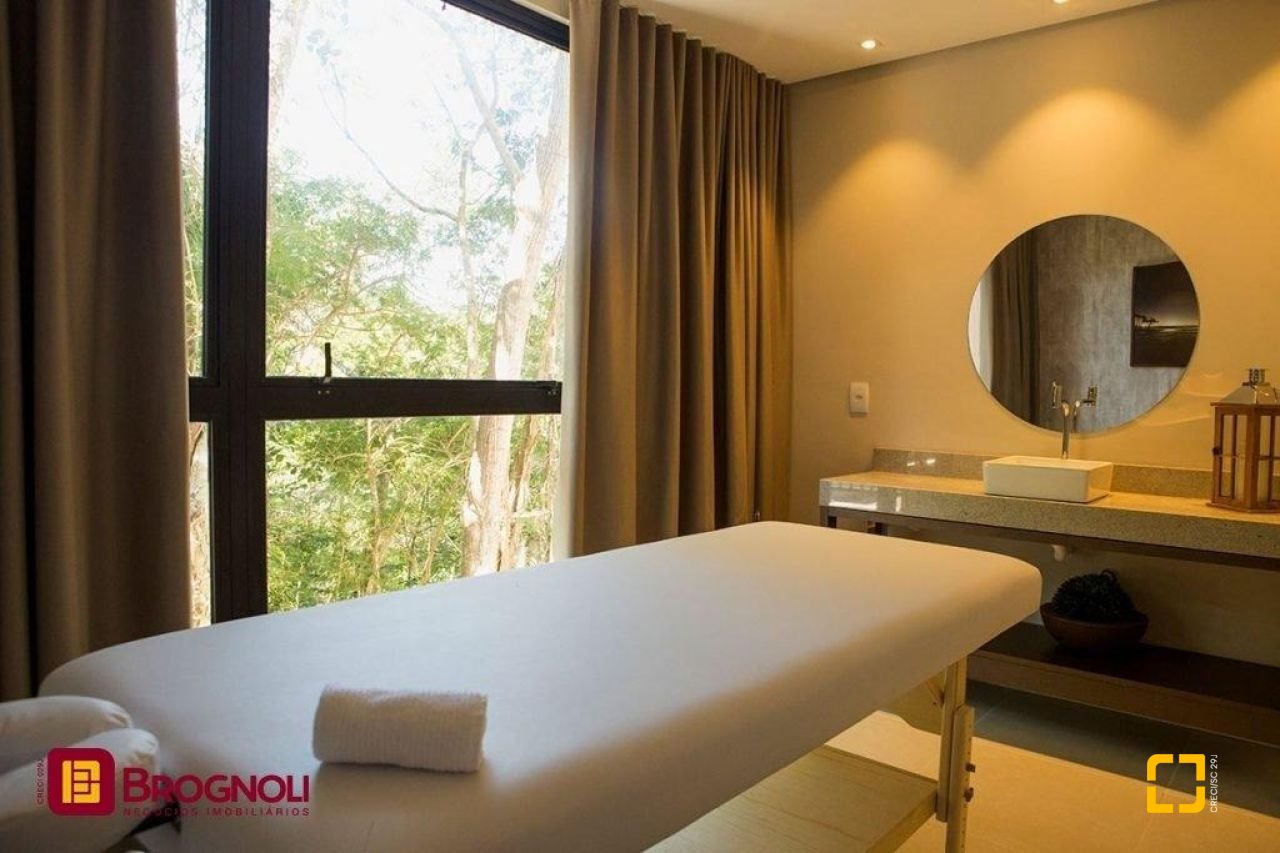 Apartamento com 66m², 3 quartos (sendo 1 suíte), 1 garagem, no bairro Itacorubi em Florianópolis