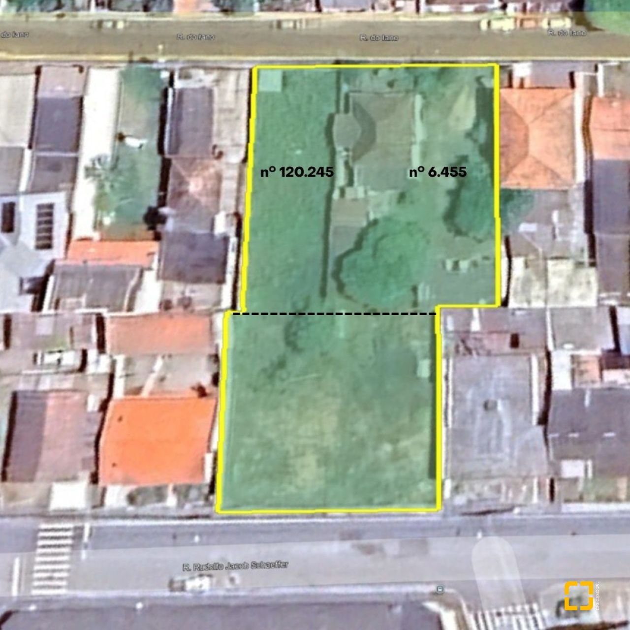 Terreno com 1095m², no bairro Floresta em São José