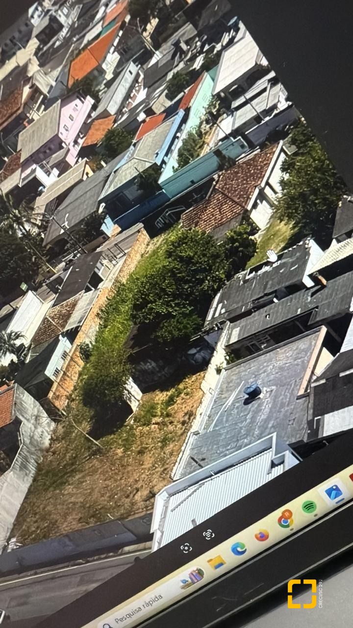 Terreno com 1095m², no bairro Floresta em São José