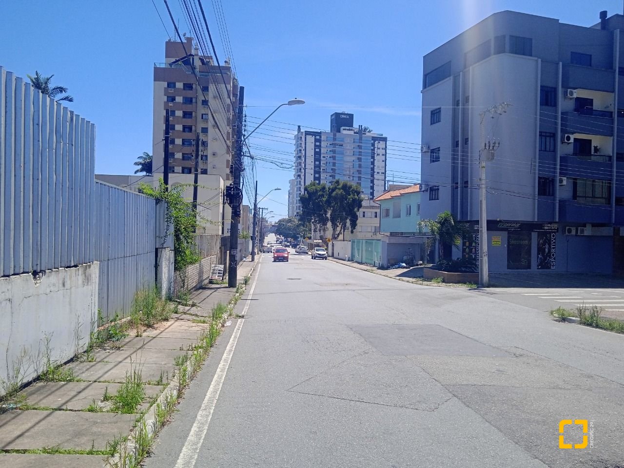 Terreno com 1095m², no bairro Floresta em São José